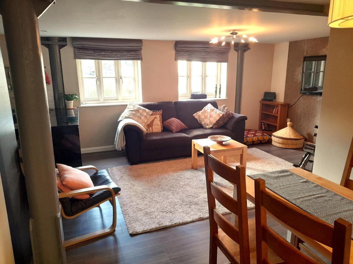 Old Brewery Home With Pool And Gym Access Oakhill Eksteriør bilde